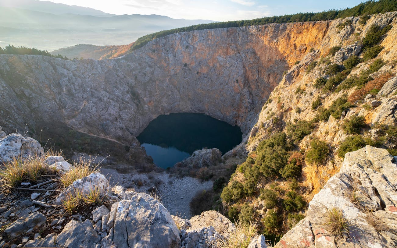visite guidée des lacs d'imotski avec dîner typique et dégustation de vin à partir de split-4
