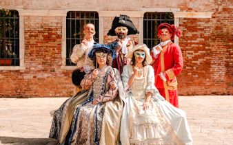venice private photoshoot near san marco square with 25 edited digital photos-12