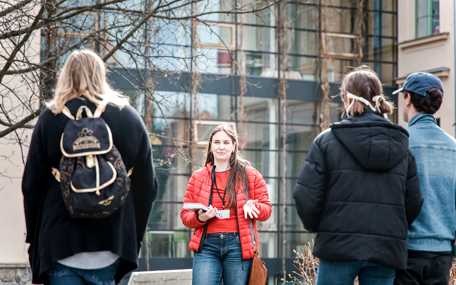 Visite de l'hôpital psychiatrique de Bohnice et du cimetière