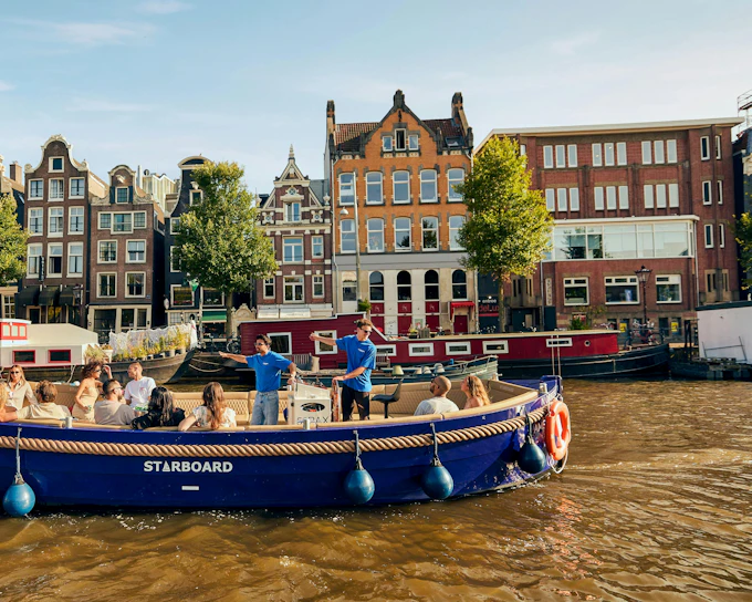 Amsterdam: 1-Hour Adults-Only Booze Cruise with Unlimited Drinks Option