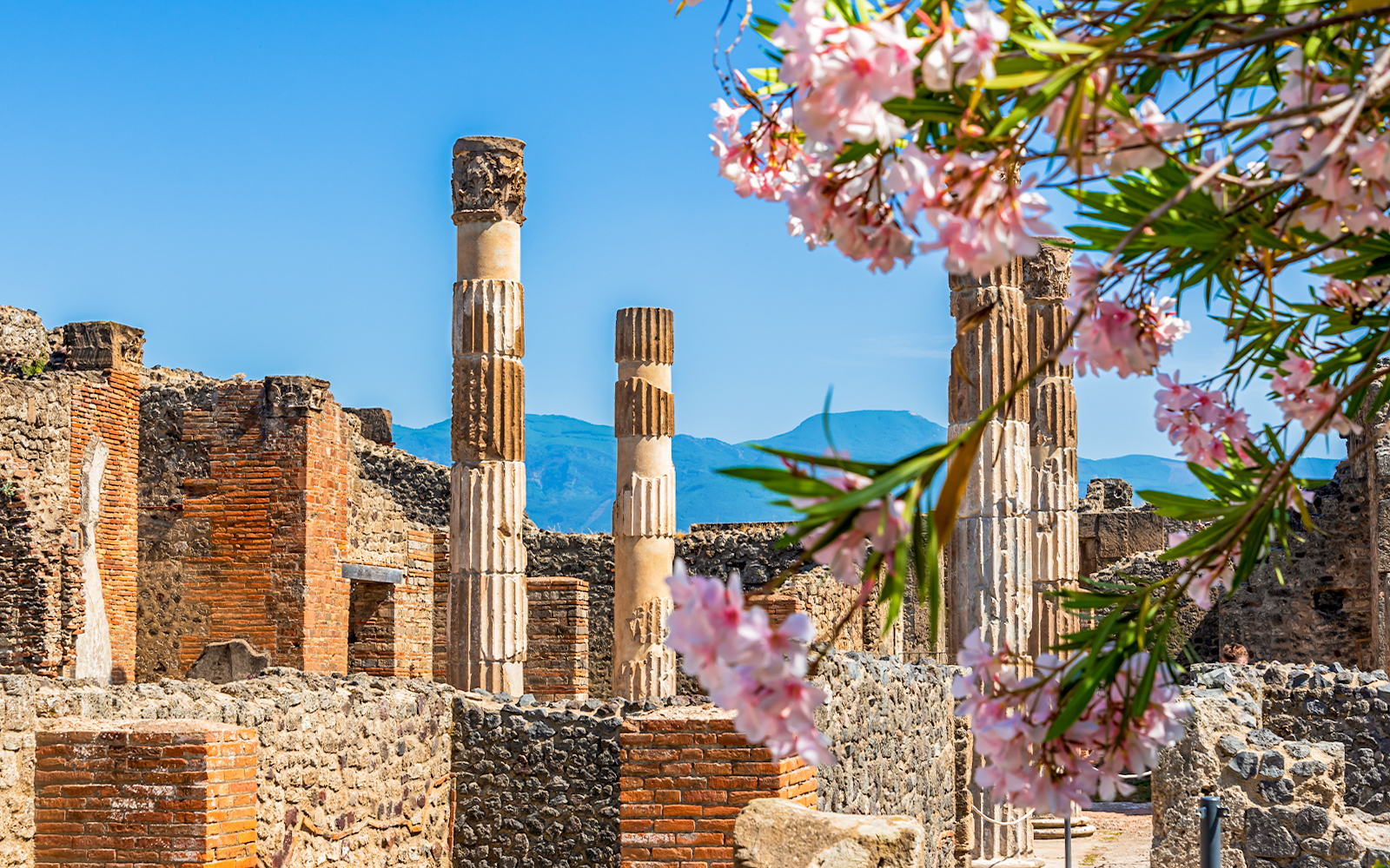Pompeii Spring weather