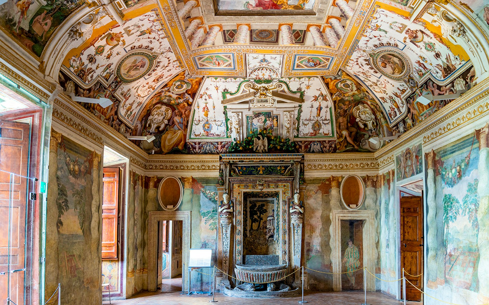 Frescoes in the interior of Villa d’Este