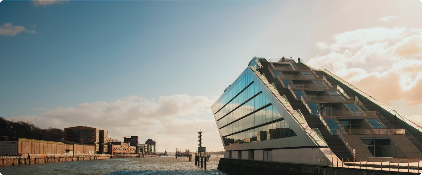 Ontdek de beste aanbiedingen in Hamburg, samengesteld door experts. Ontvang last-minute kortingen, directe tickets, cashback en nog veel meer.