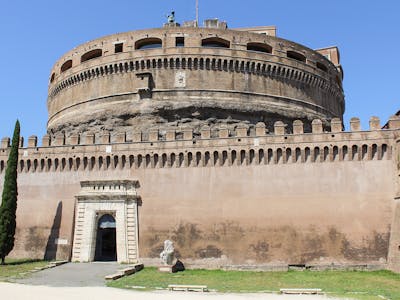 Inside Castel Sant Angelo - The Courtyard and Bastions