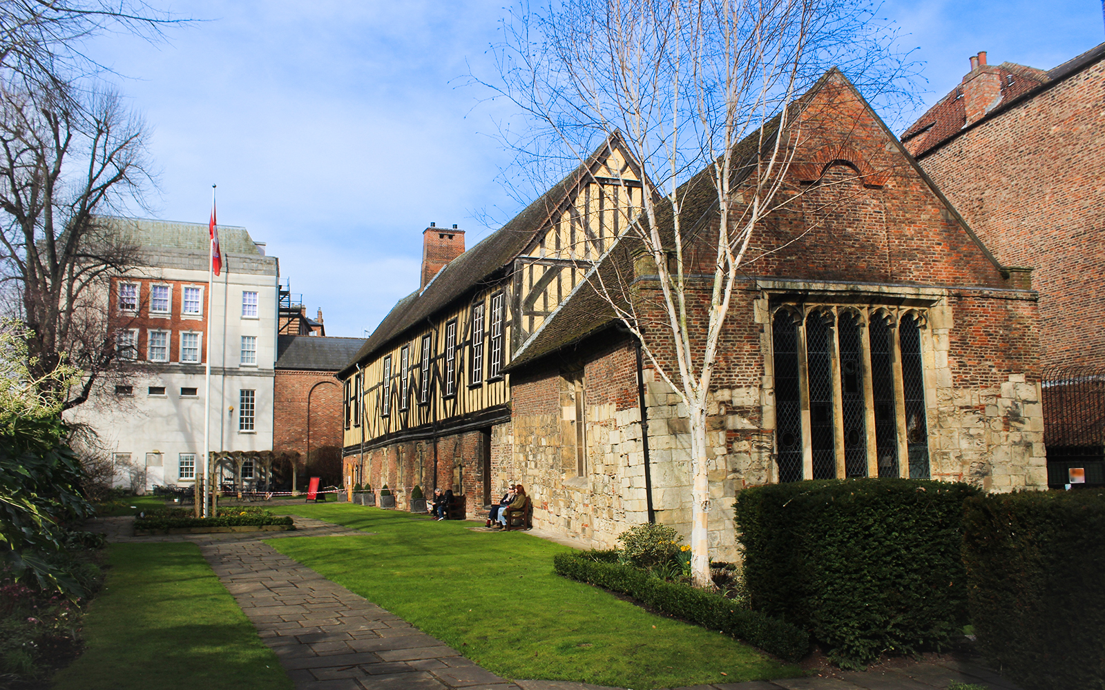 Tüccar Maceracılar Salonu