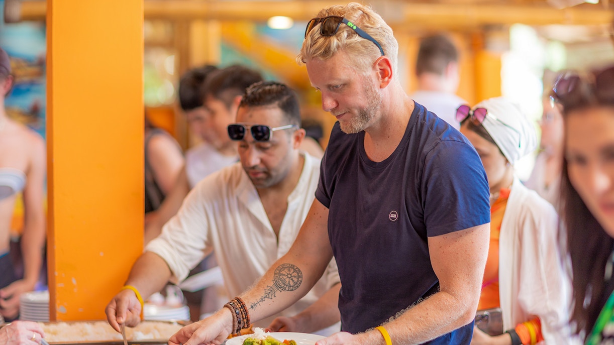 Dine - Guide to Visiting Phi Phi Island