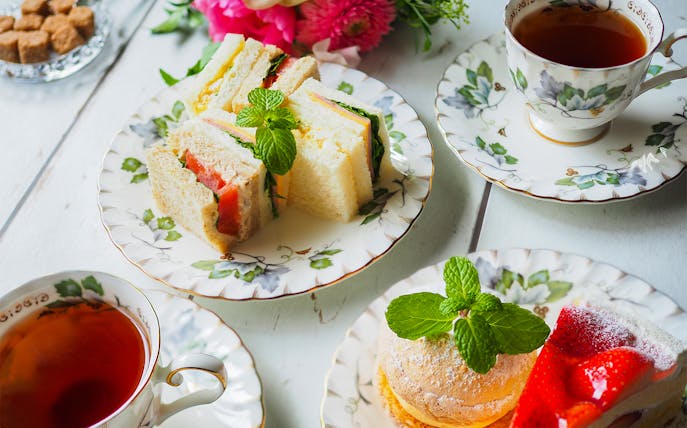 Afternoon tea with sandwiches and pastries at the British Museum.