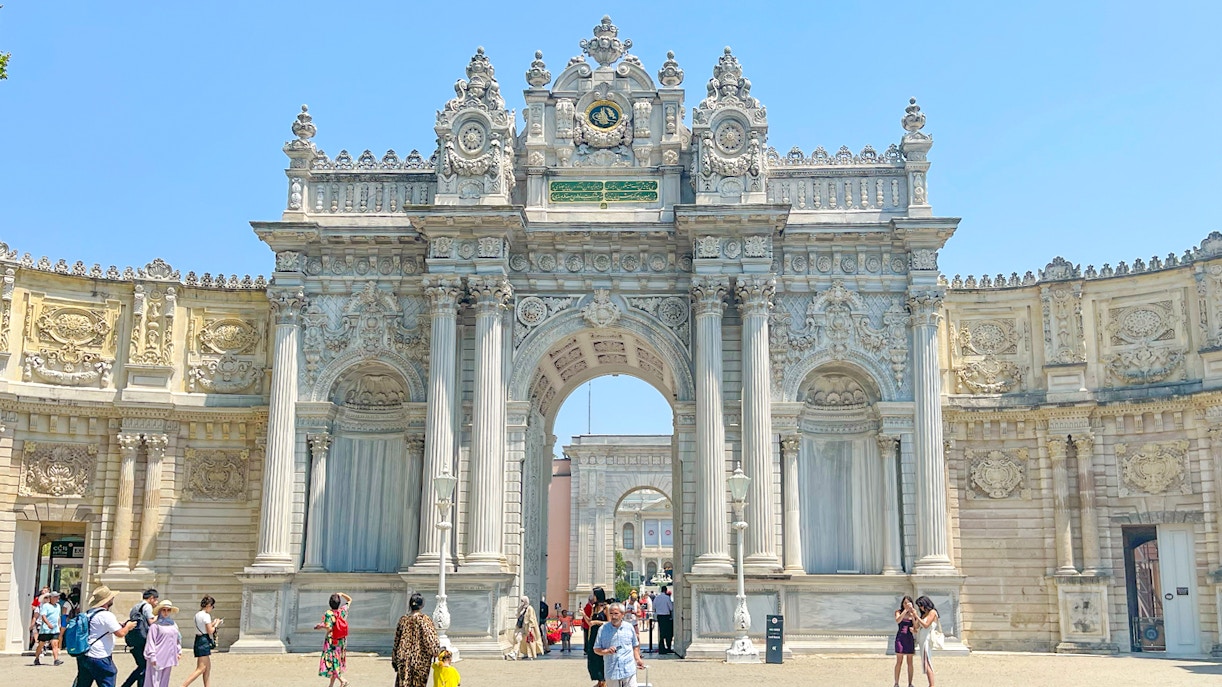 Dolmabahce Palace Architecture