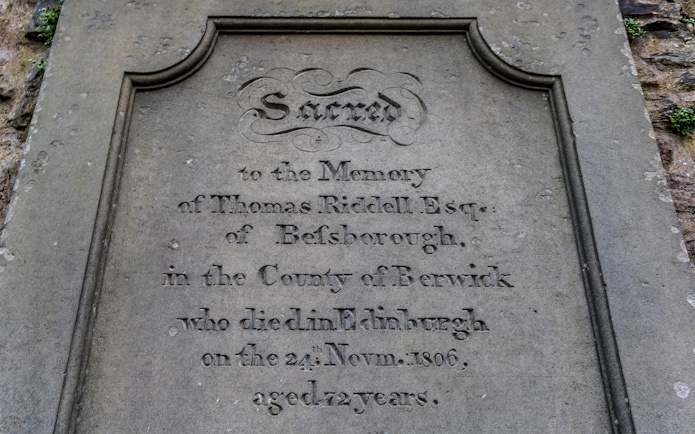 Gravestone of Thomas Riddell in Edinburgh, linked to Harry Potter tour.