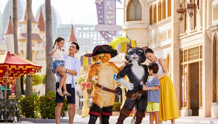 Puss in boots with guests at Universal Studios, Singapore