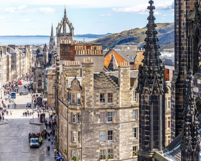 The Edinburgh Enigma: Self-Guided City Exploration Game