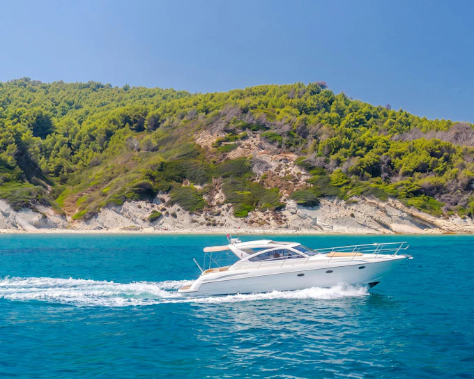 From Tirana/Durres/Golem: Sazan Island & Karaburun Peninsula Speedboat Tour