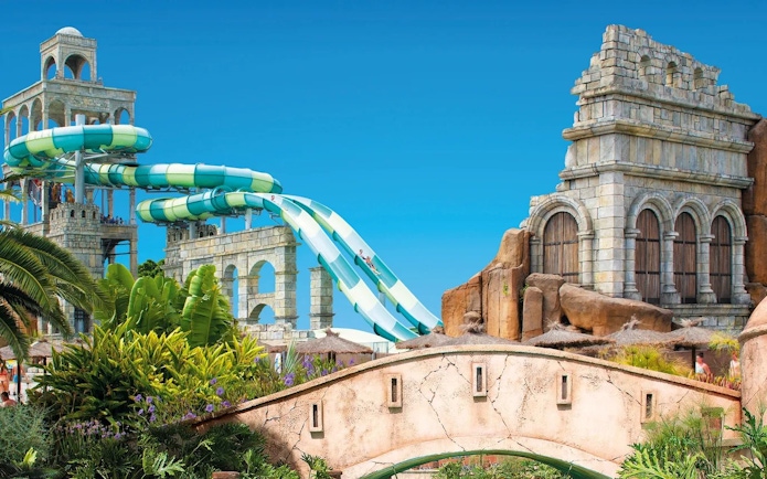 Visitors on Twin Racer Turbolance water slide at Aqualand Maspalomas.