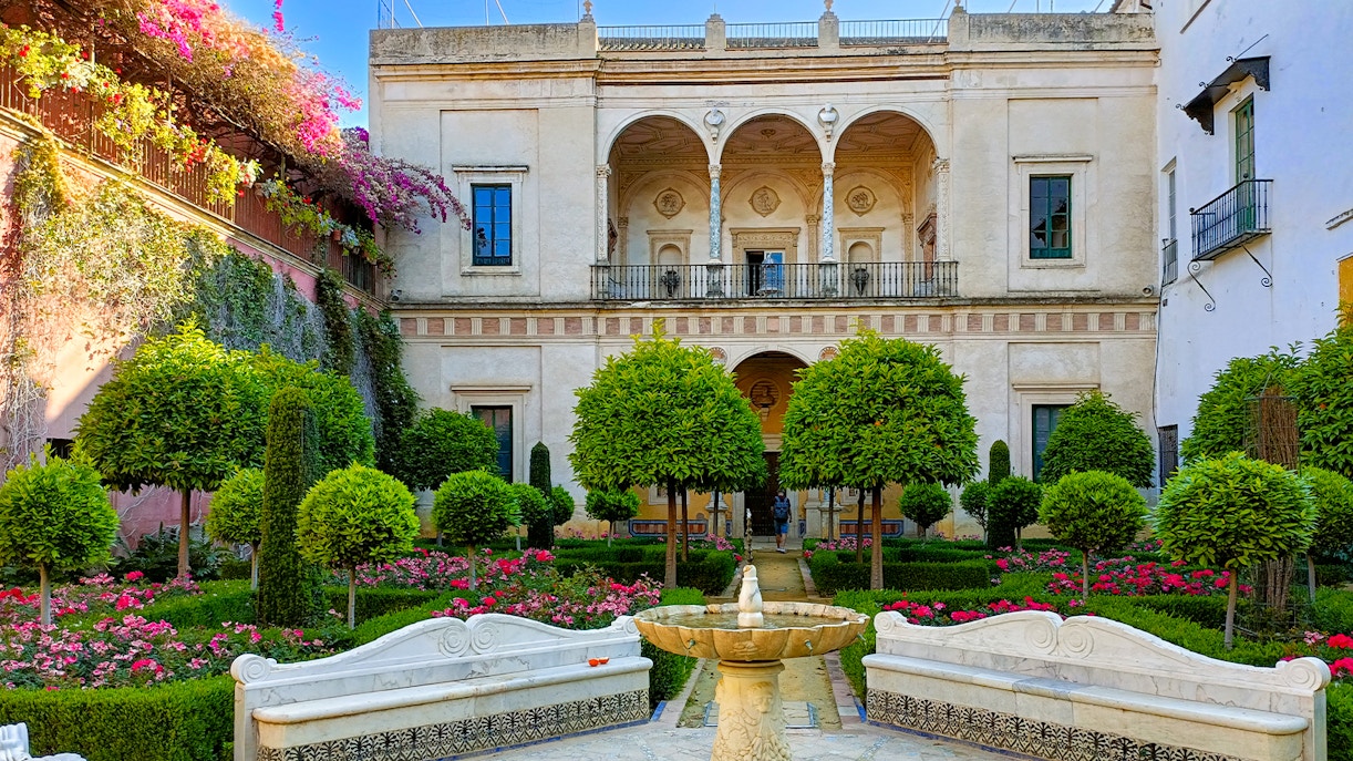 Why visit Casa Pilatos?