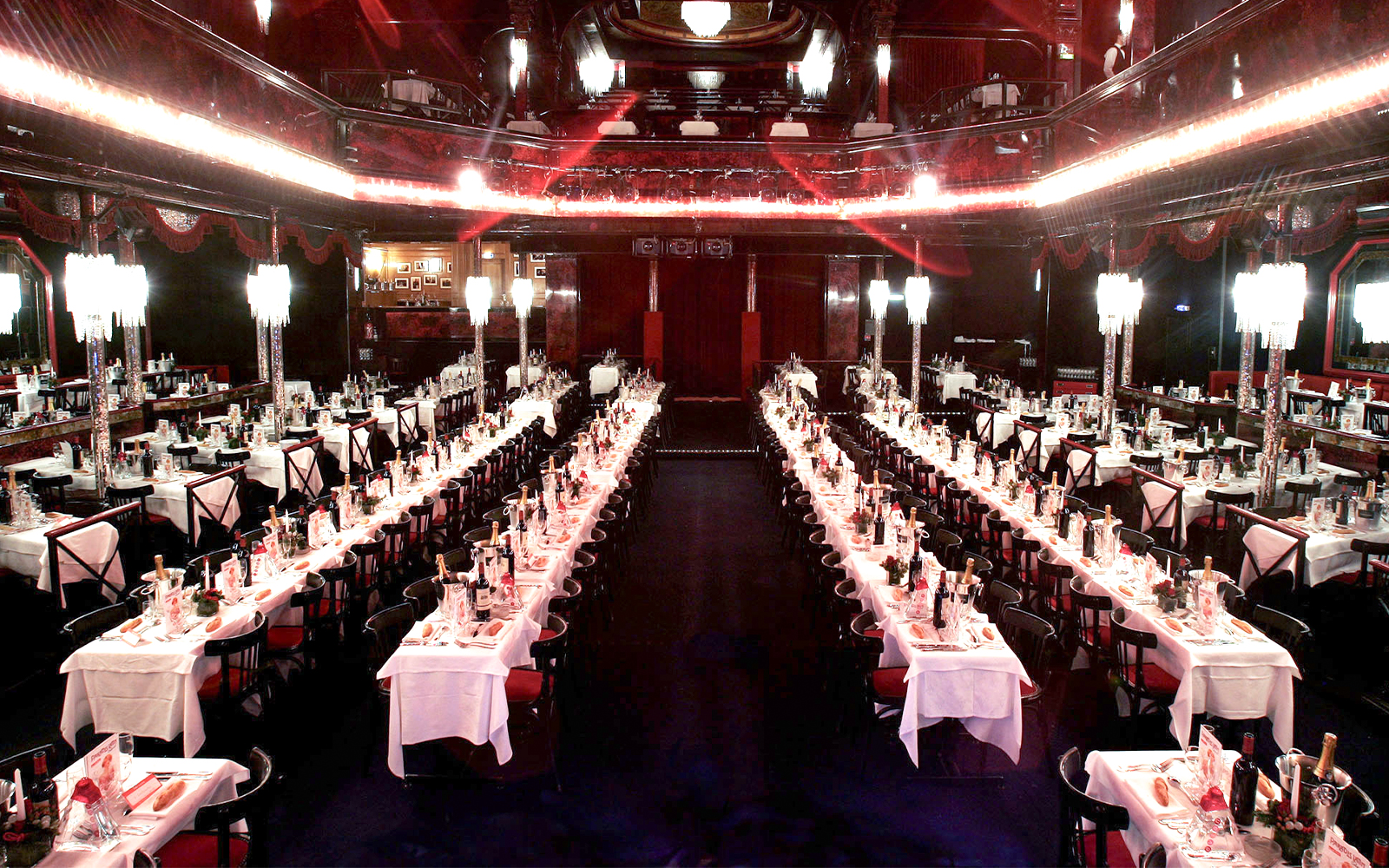 Paradis Latin Directions