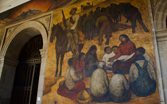 geführte tour durch das museum für mexikanische wandmalerei-4