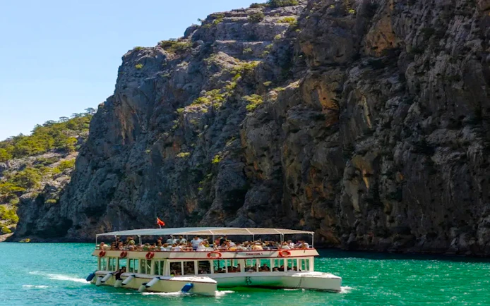 From Antalya: Green Canyon Boat Tour With Lunch, Soft Drinks and Round-Trip Hotel Transfers