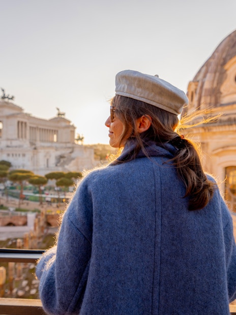 tour serale a piedi di roma: arena del colosseo, fontana di trevi e foro romano-7