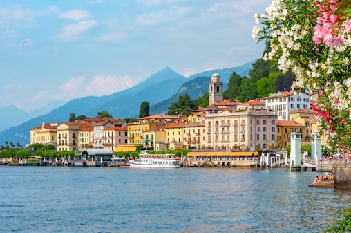 De Milão: Lago de Como e Bellagio de ônibus com passeio de barco privado
