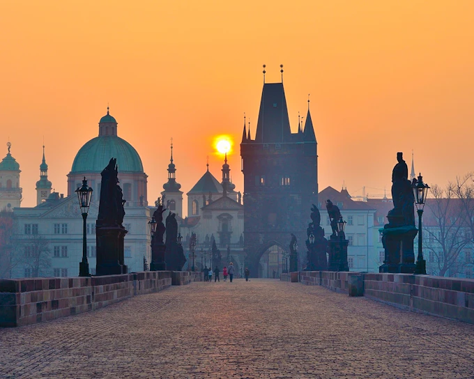 1.5-Hour Guided Walking Tour of the Ghosts & Legends of Prague