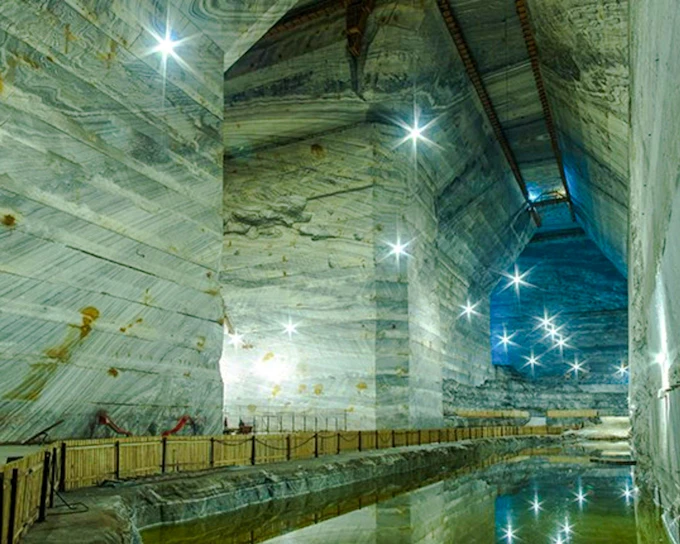 From Bucharest: Slanic Prahova Salt Mine & Wine Tasting Small-Group Day Trip