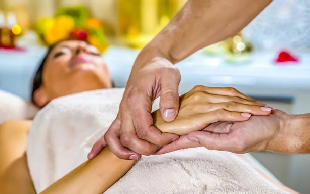 Hand massage at Pesterzsebet Bath, Budapest.