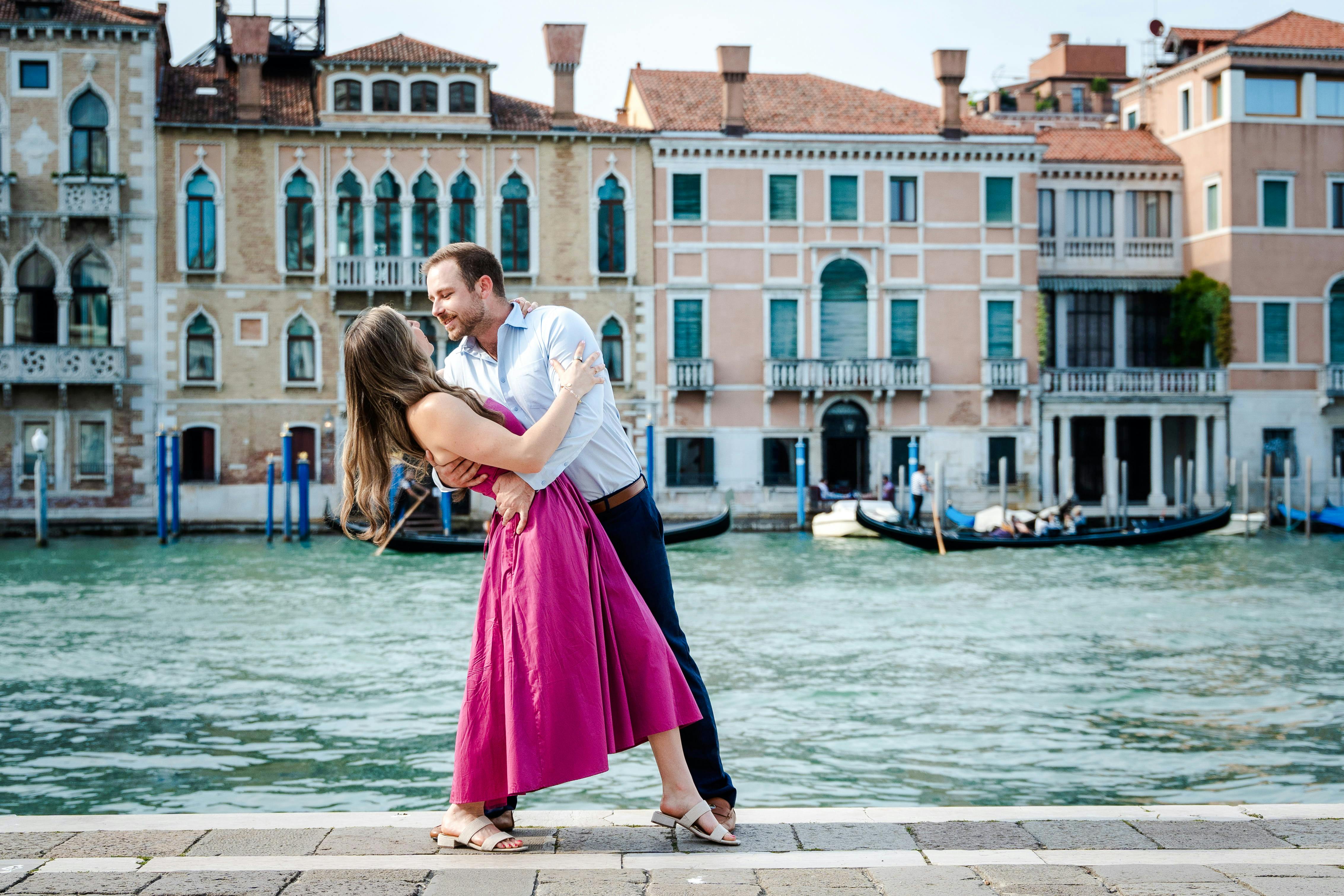 private cinematic photoshoot in venice-2