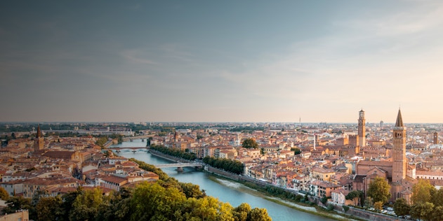 のベストを見つけよう Verona