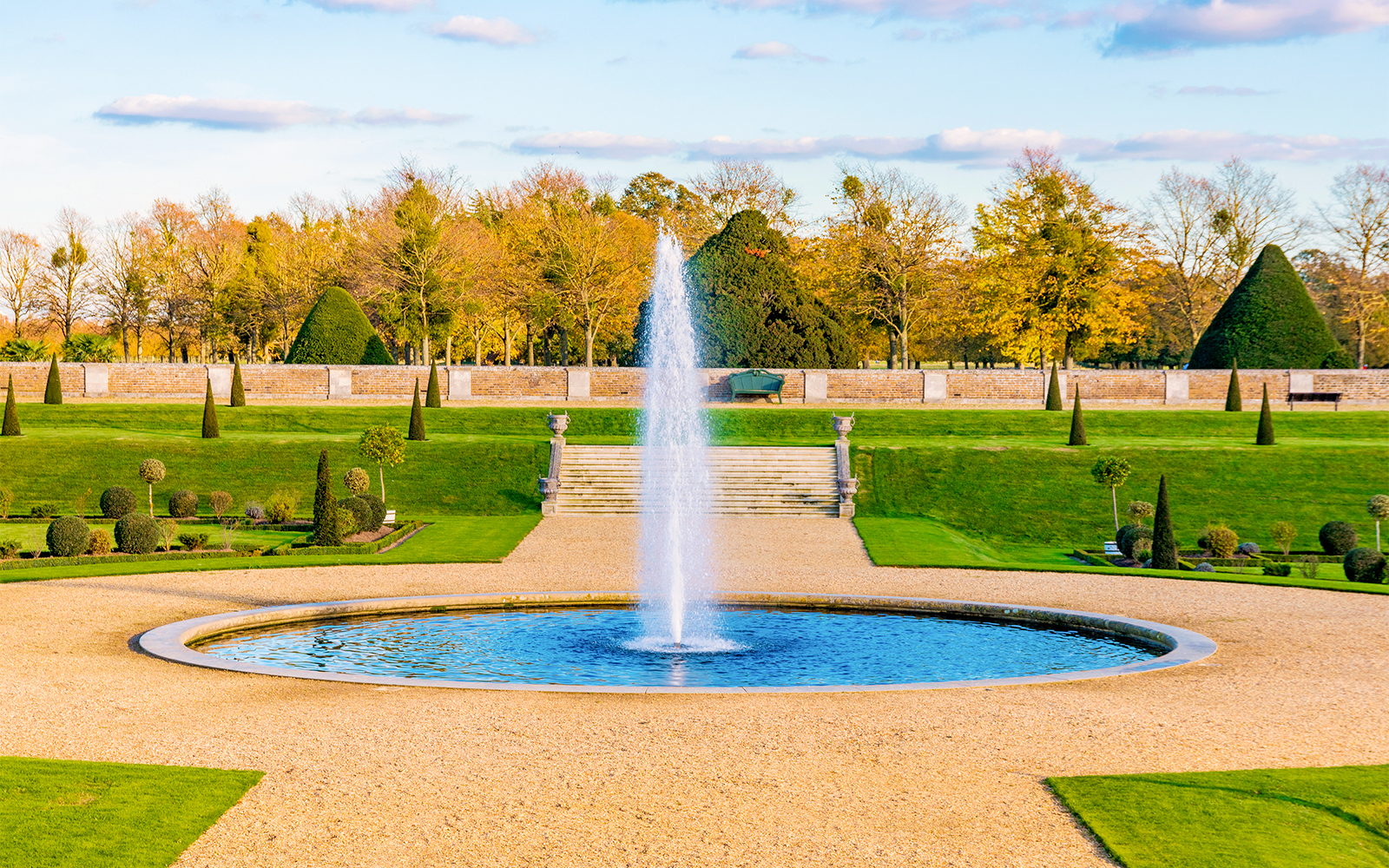 hampton court flower show