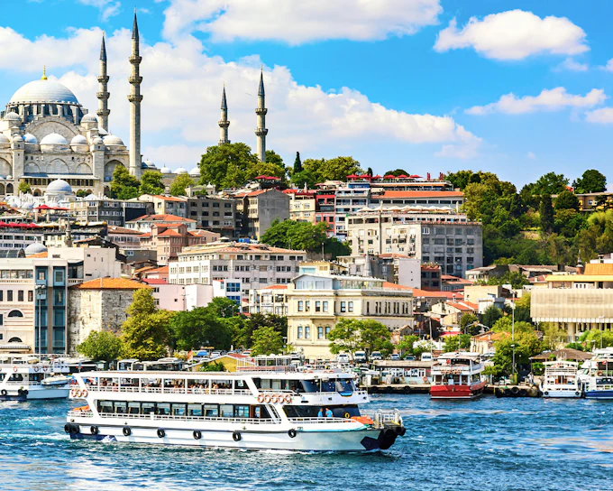 Afternoon Cruise in Bosphorus Strait with Cable Car to Pierre Loti Hill