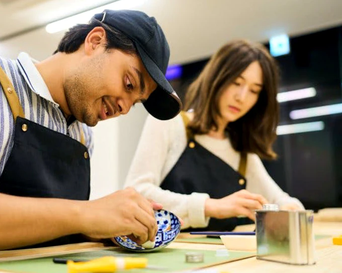 Tokyo: Japanese Gold Repair Kintsugi Workshop in Shinjuku (Product 52287)
