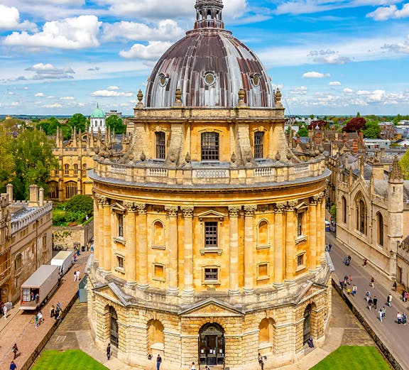 Radcliffe Camera in Oxford, part of London to Stratford-upon-Avon tours.