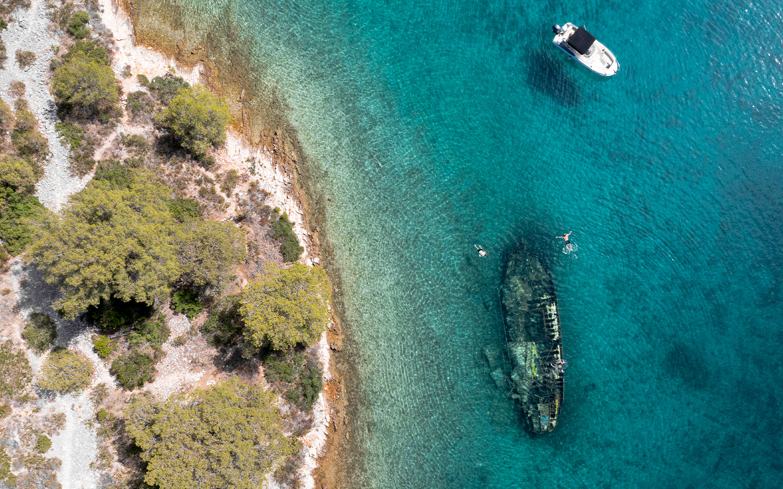 Shipwreck & Solta island - Blue Lagoon tours