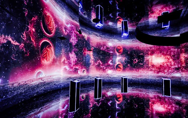 Immersive space-themed digital art installation at MIRACLEWORLD Osaka.
