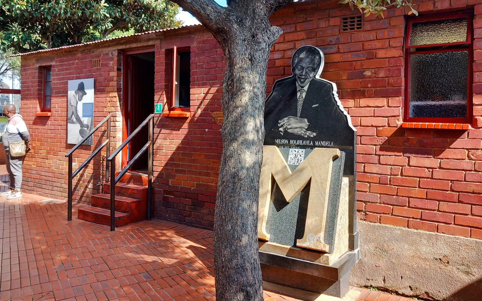 Johannesburg and Soweto City Tour with Hotel Transfers