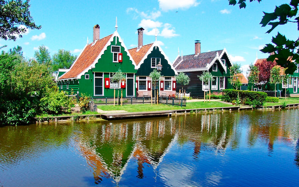 excursão guiada de meio dia a keukenhof e zaanse schans com cruzeiro no canal com blue boat-11 excursão guiada de meio dia a keukenhof e zaanse schans com cruzeiro no canal com blue boat-11