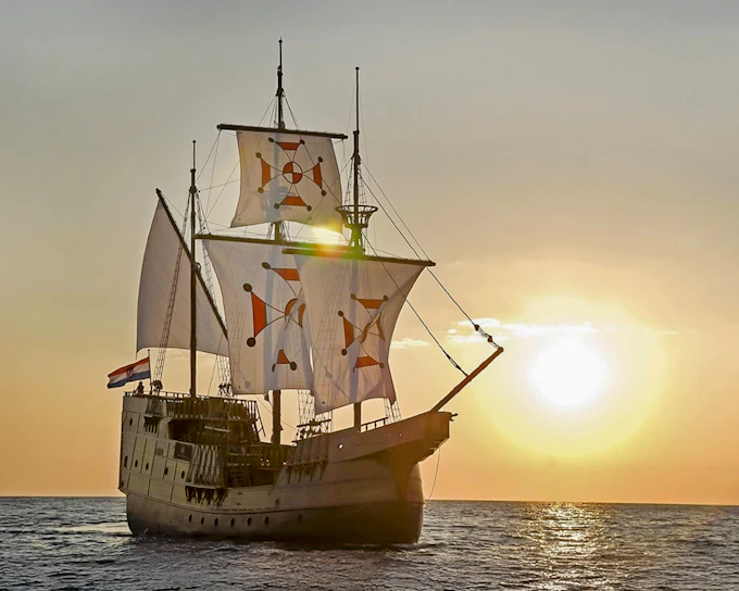 Dubrovnik: Sunset Cruise on Karaka Ship