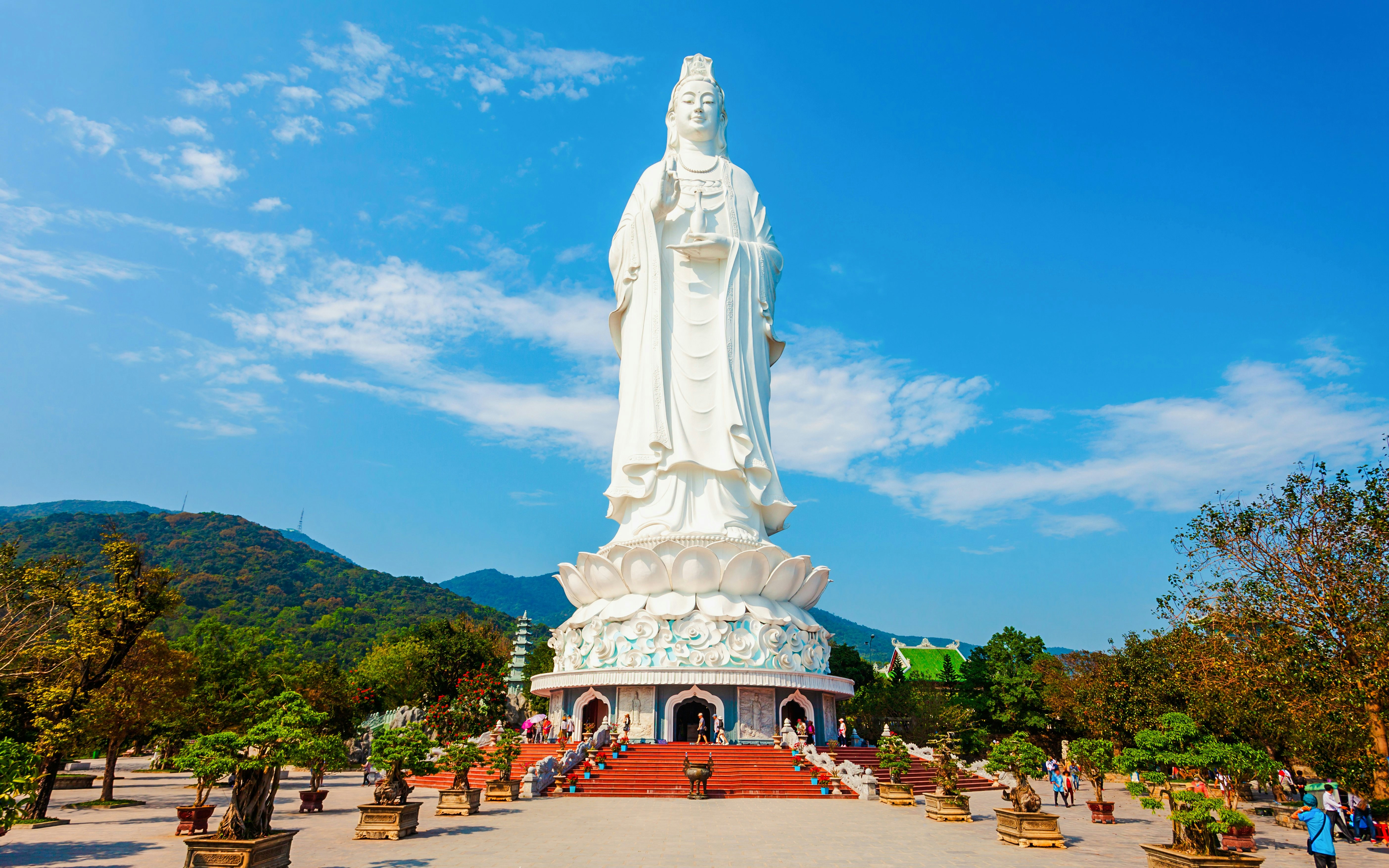 Statue at Am Phu Cave entrance, Marble Mountains, Đà Nẵng, Vietnam.