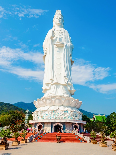 Statue at Am Phu Cave entrance, Marble Mountains, Đà Nẵng, Vietnam.