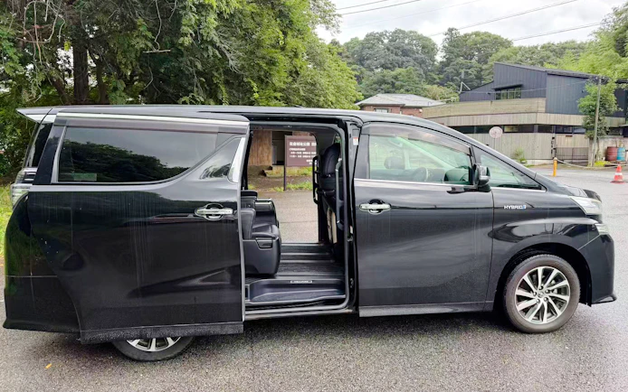 Narita Airport Private Transfer to/from Tokyo
