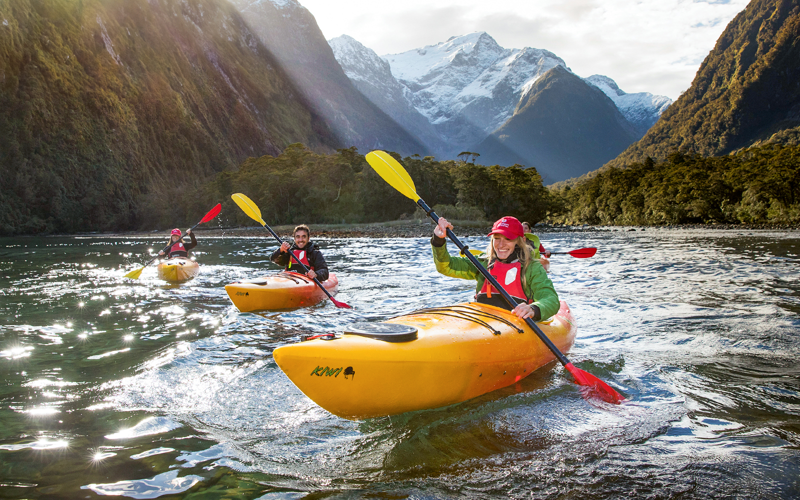 Milford Cruise, Underwater Observatory Tickets, Kayaking & Lunch