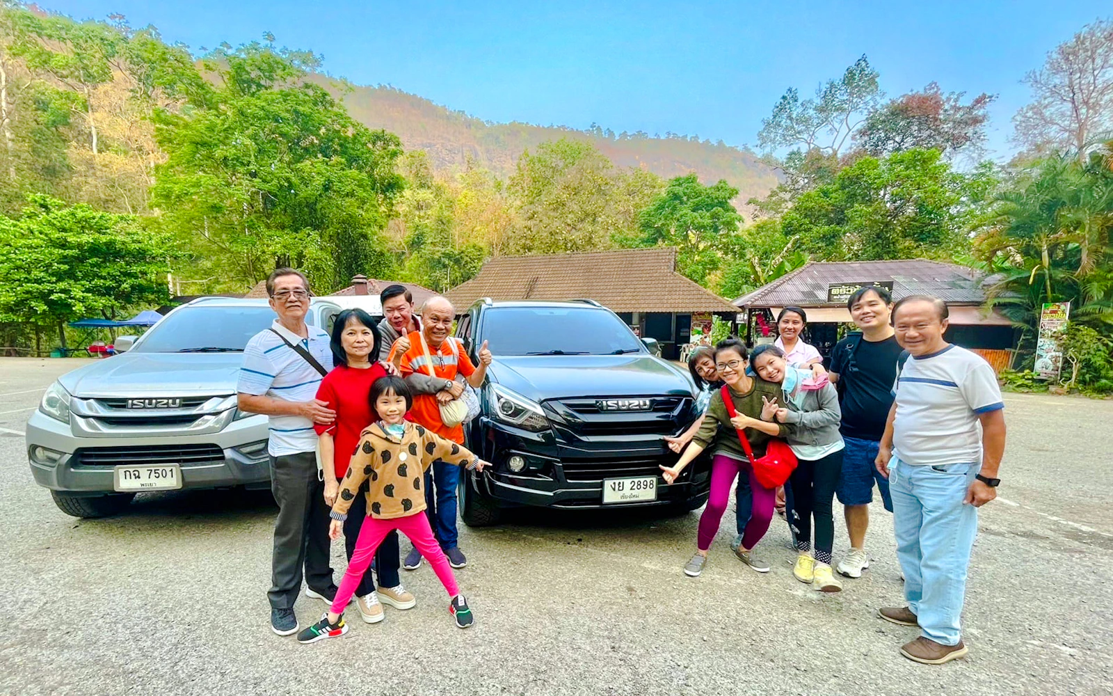 Chiang Mai to/from Pai Private One-Way Car Transfer Image 3