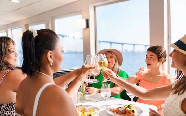 San Diego Premier Buffet Brunch Cruise with Bottomless Mimosas