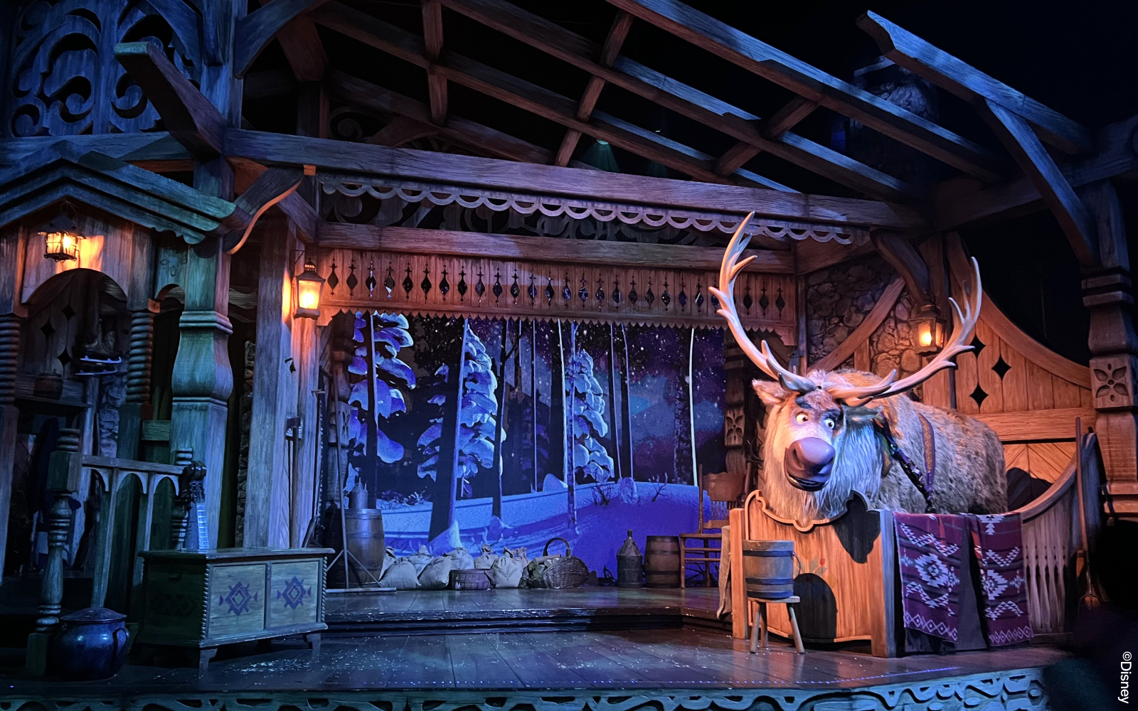 Sven animatronic on stage at Frozen A Musical Invitation, Disneyland Paris.