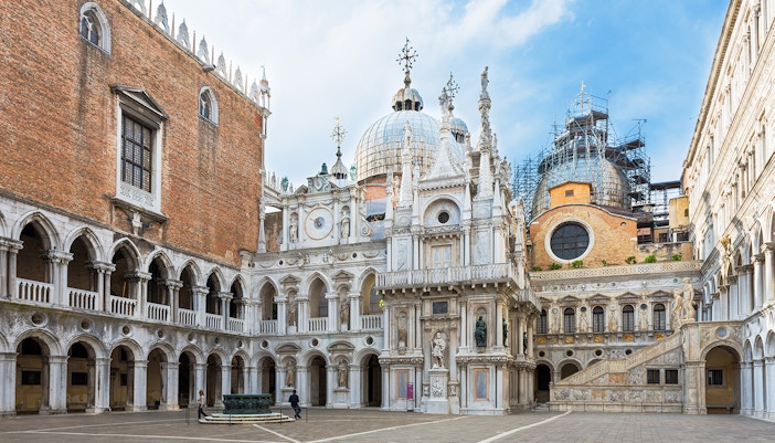 Architecture of Doge's Palace