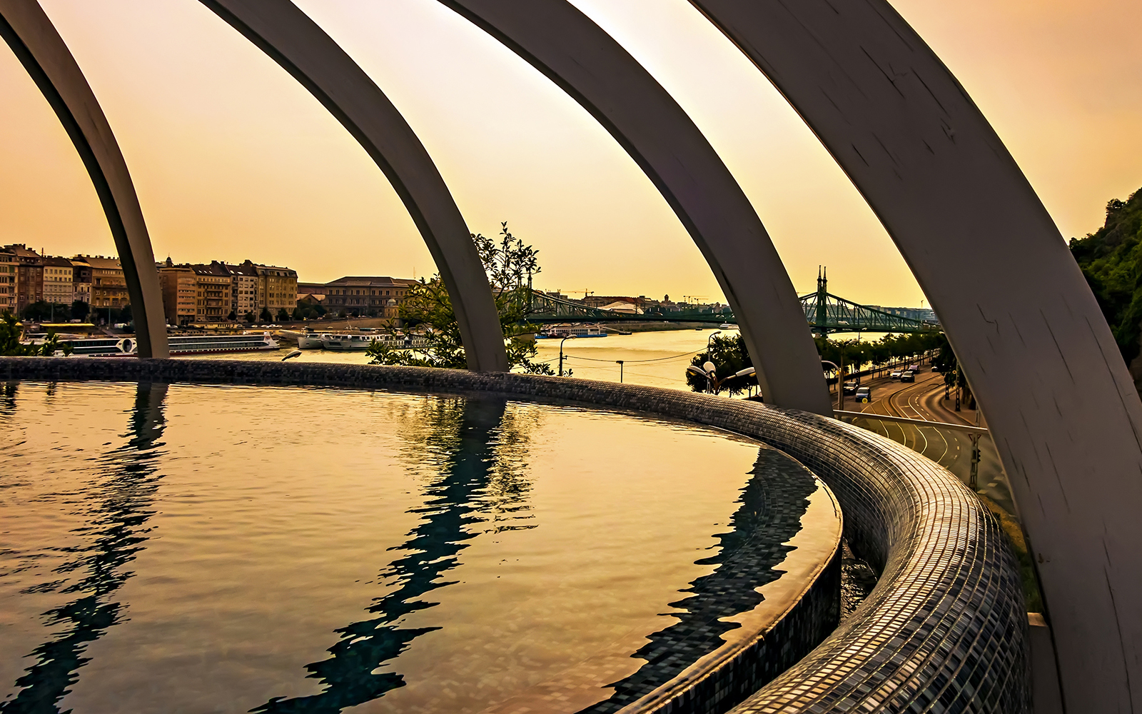 Rudas Baths opening hours