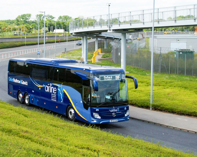 Bus Transfers: London Heathrow Airport to/from Oxford by The Airline
