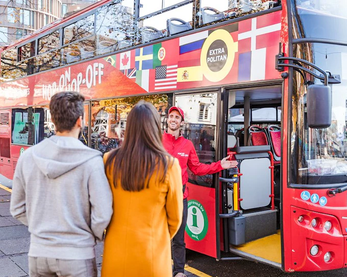 Red sightseeing combo: Hop-on Hop-Off Bus tour with canal cruise ticket