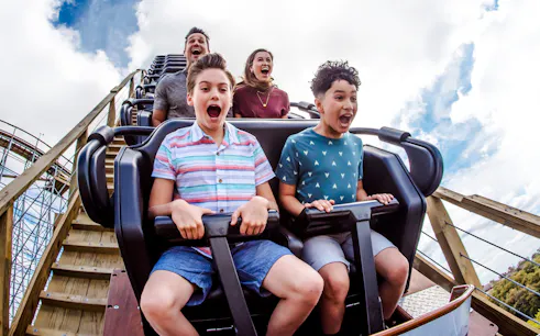 Visitors enjoying the Texas Stingray ride at SeaWorld San Antonio.