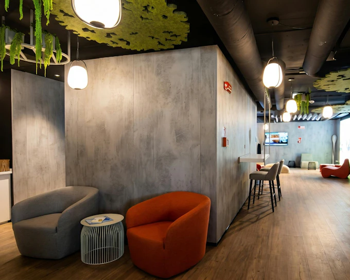 Milan Malpensa Airport: Terminal 2 Lounges (Domestic & International Departures) (Product 55588)